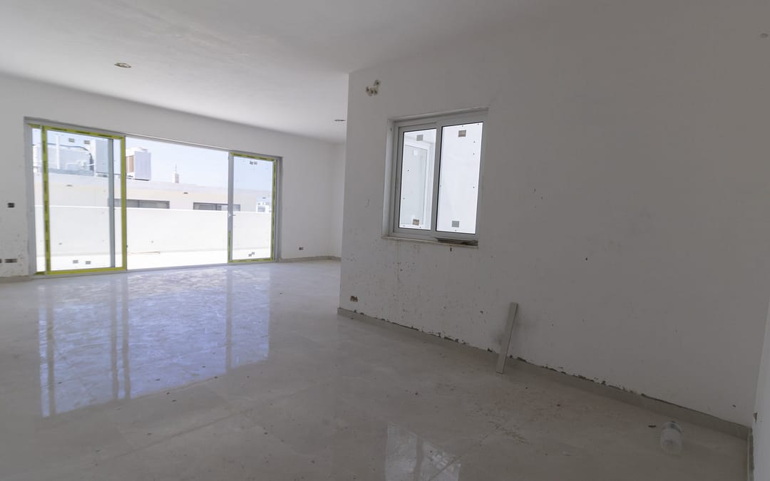Mosta – Ready-Built Three Bedroom Penthouse – € 320,000