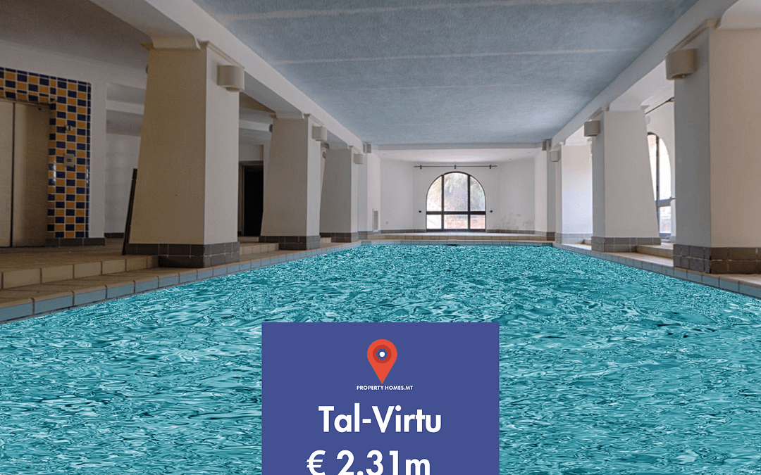 Detached Villa with Magnificent Views