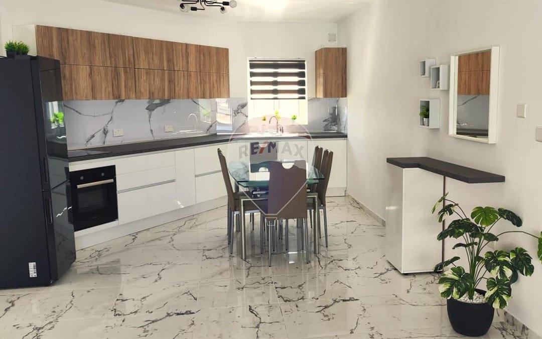 Modern three bedroom apartment Birkirkara