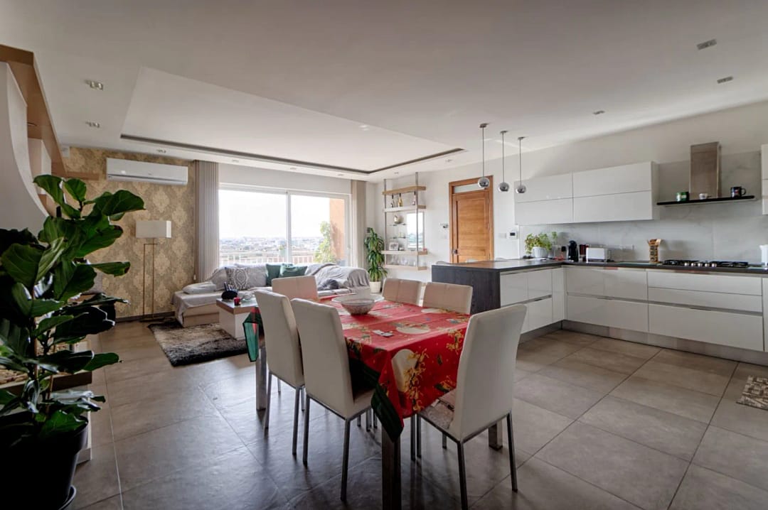 Dining/Living - Furnished apartment with Views