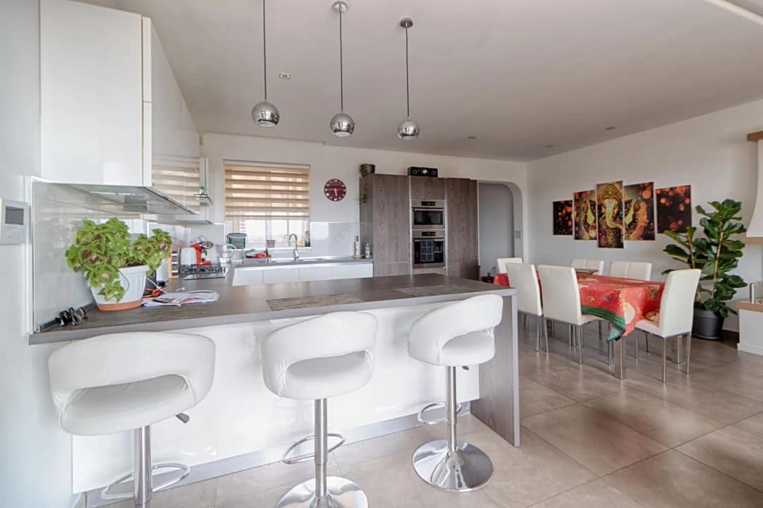 Kitchen Dining - Furnished apartment with Views