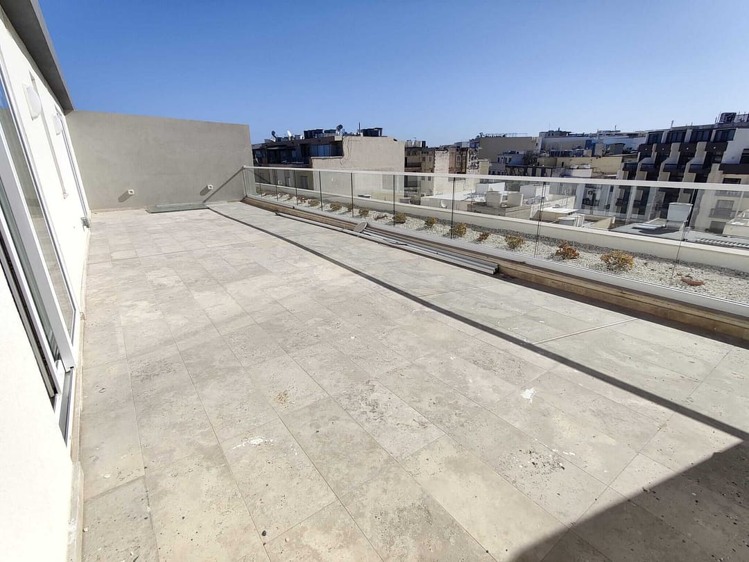 Finished Penthouse with Massive Terrace - Terrace