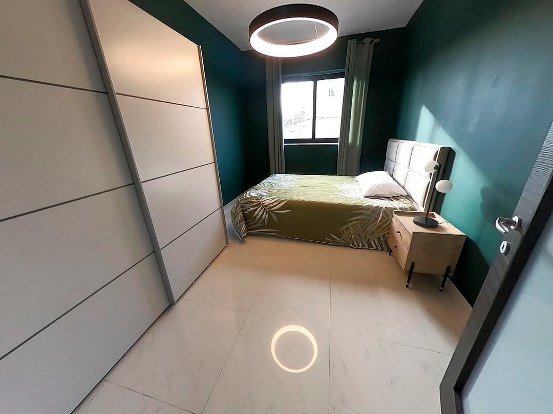 Pembroke Bright Newly Furnished Apartment - bedroom