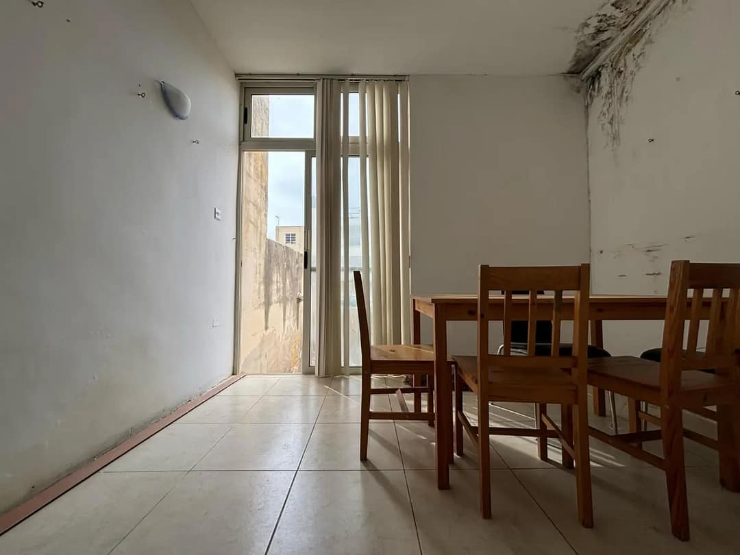 Zebbug townhouse with upgrade potential - Kitchen