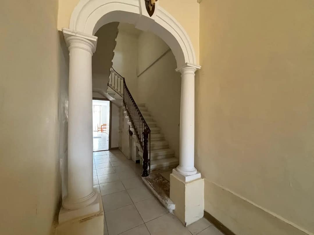 Zebbug townhouse with upgrade potential - Entrance Hall