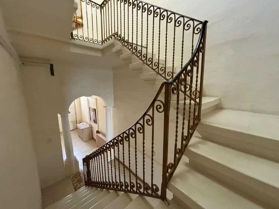 Zebbug townhouse with upgrade potential - Stairs