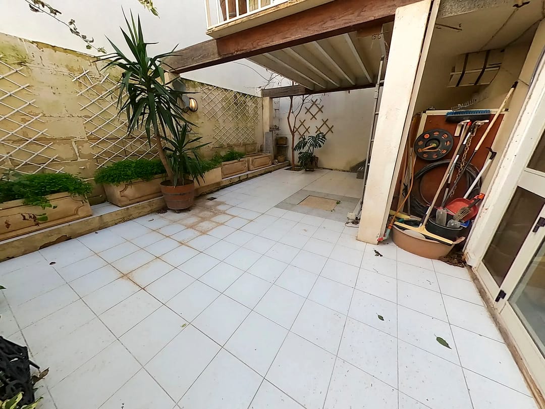 Swieqi Maisonette with Garage - yard