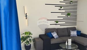 Three bedroom penthouse in Birkirkara - Living