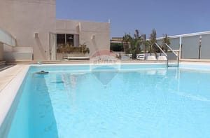 Luxury Villa in Manikata - Pool