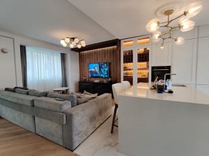 Living/Dining - Luxury House with Garage