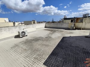 Spacious Attard villa with garden - Roof