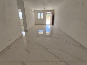 Maisonette Opposite Green Area - Open Plan