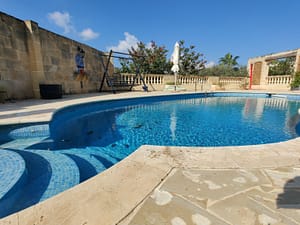 Luxurious Bungalow in Santa Maria Estate - Pool